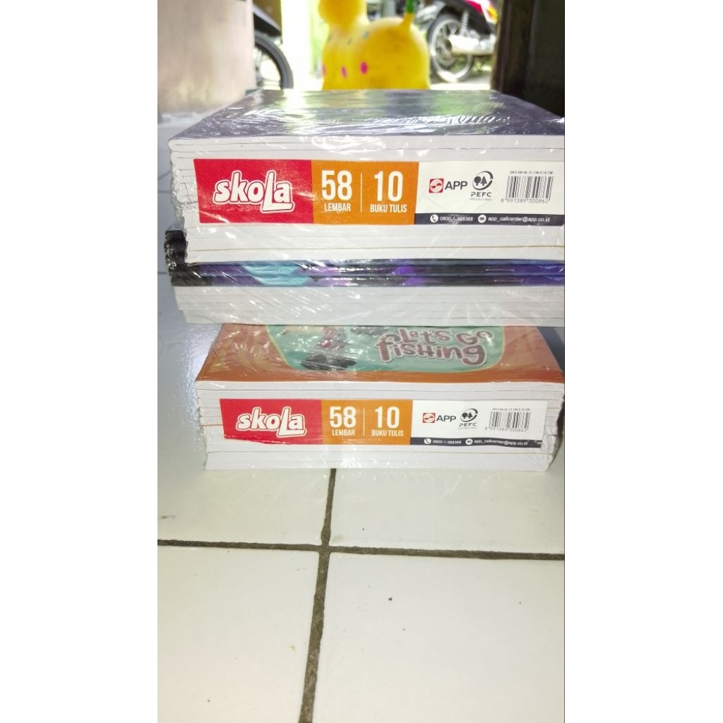 

Buku tulis kwarto skola 58 lembar isi 10