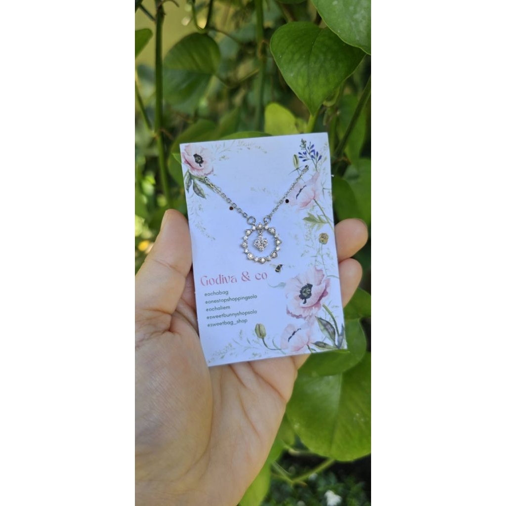 kalung godiva virgin mary