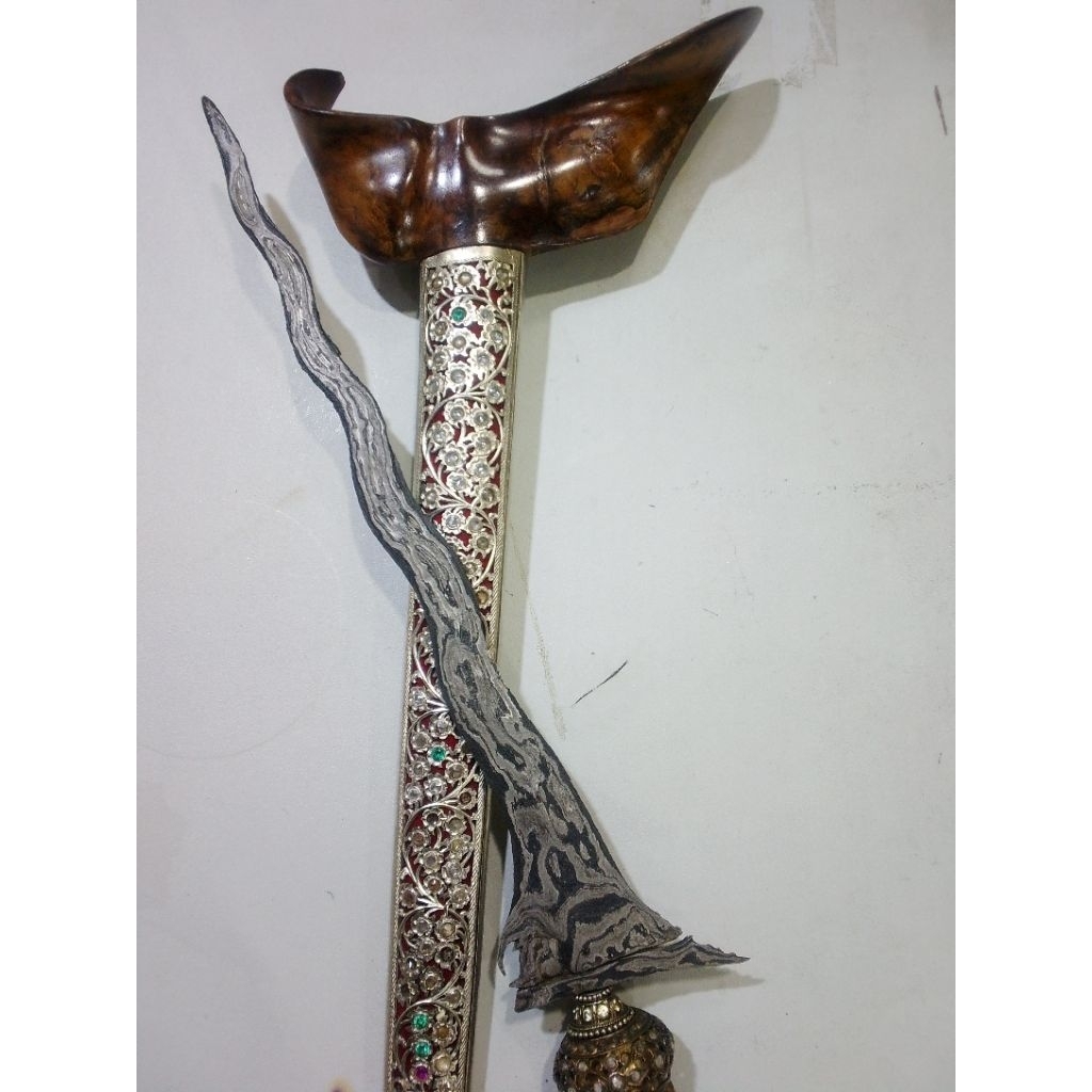 Keris Sepuh Carangsoka Luk 9 Tangguh Madura Sepuh Warangka Kayu Jati Gembol Original Super