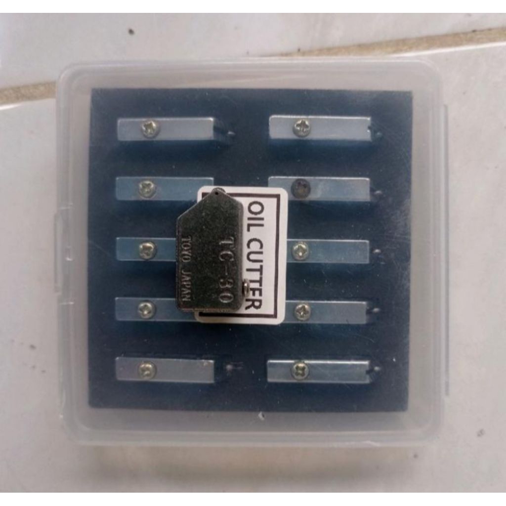 

Kepala Glass Cutter pemotong kaca asli oil mata pisau Toyo Cutter Tc 30 Original