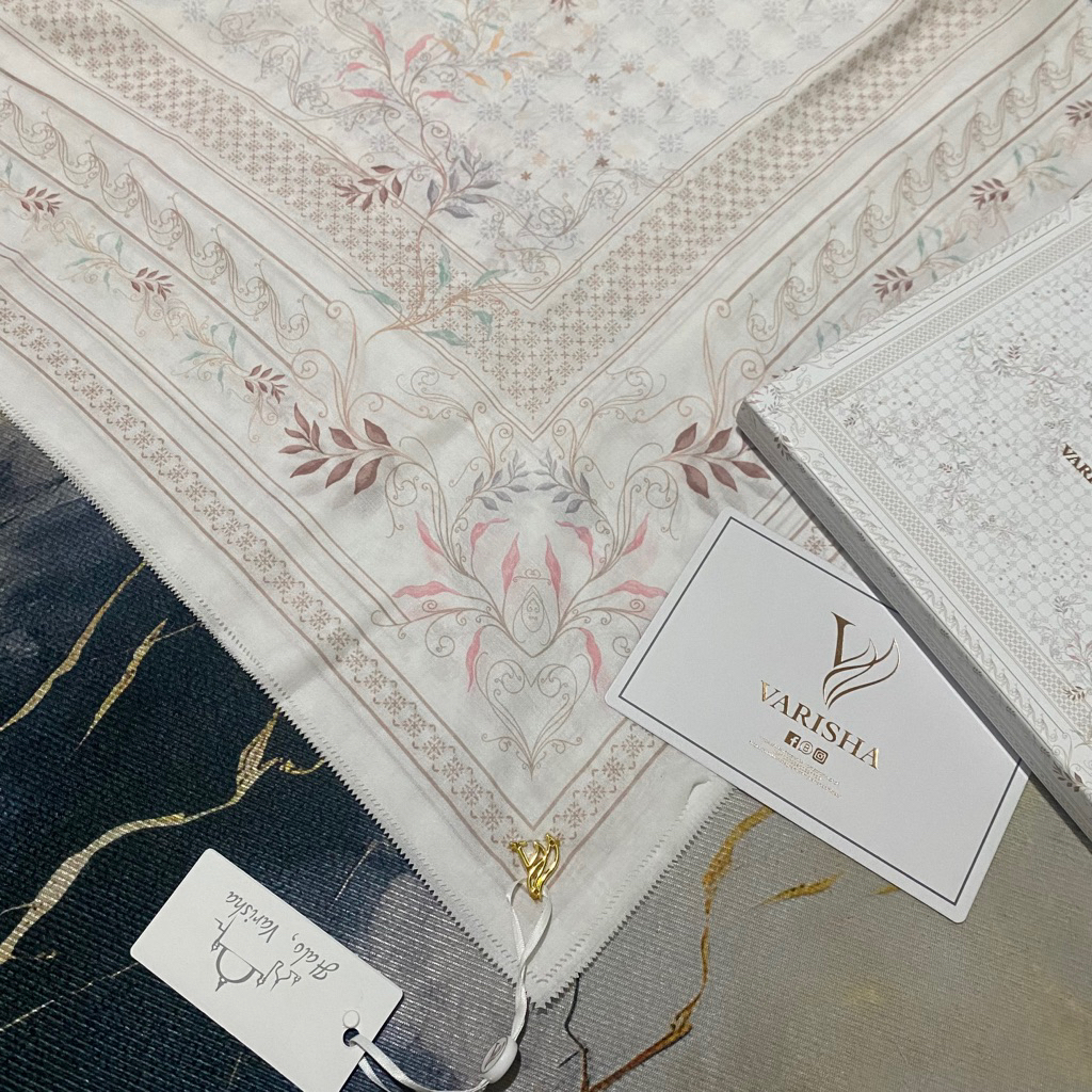 VARISHA|Hijab segieampat motif box-kerudung motif premium terbaru