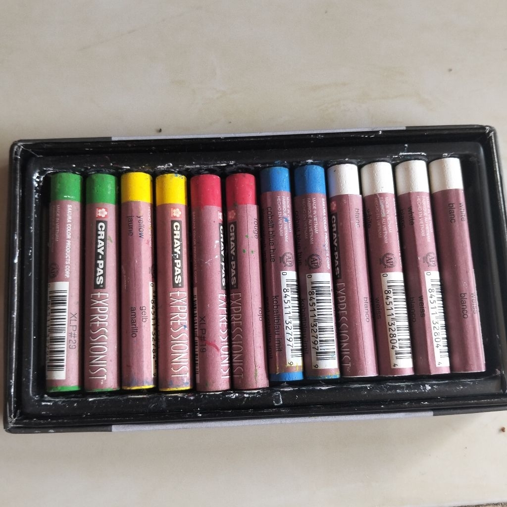 

Sakura Artist Oil Pastel Putih (Mirip Greebel Artist)