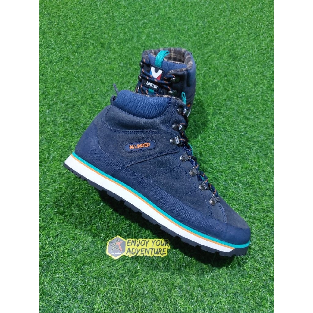 sepatu gunung outdoor Mlimited size 40½
