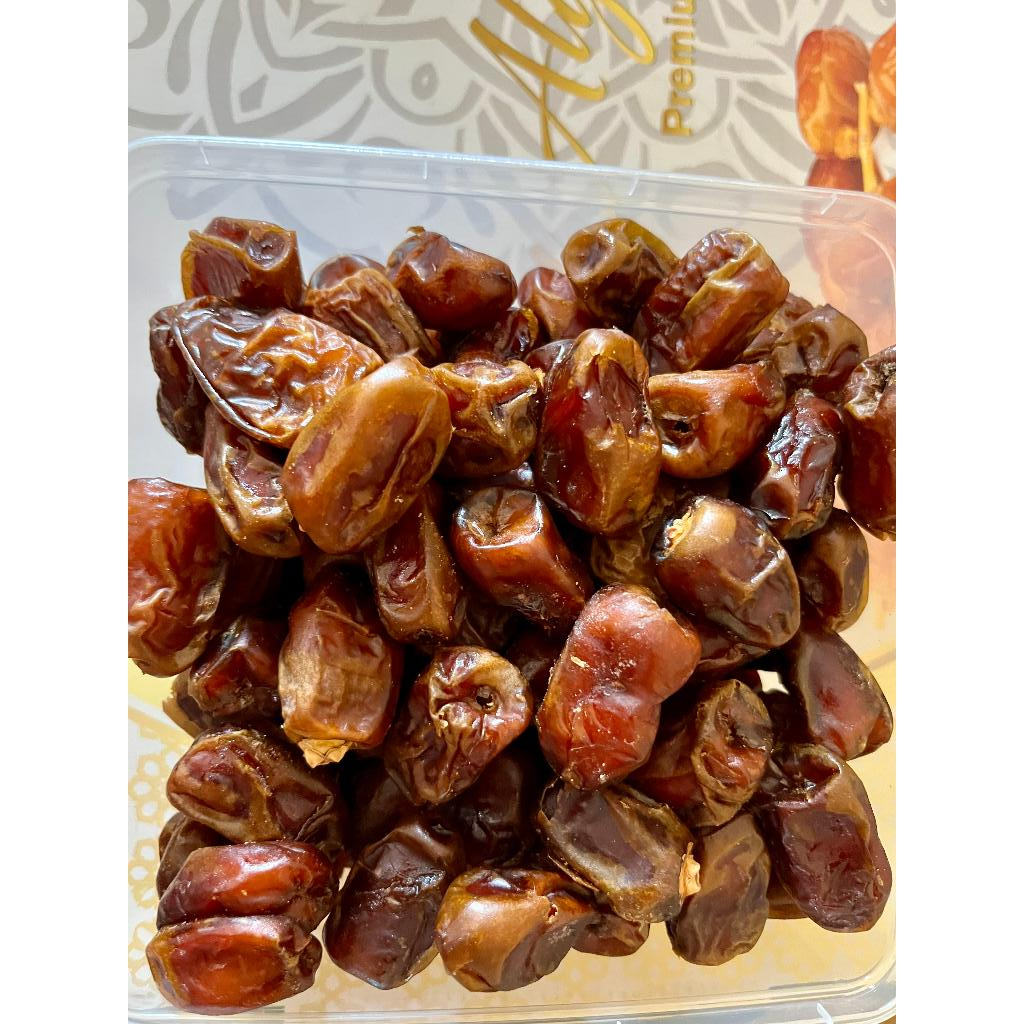 

KURMA MESIR THINWALL 1 KG / KURMA MESIR / KURMA MESIR PREMIUM / MAKANAN KHAS ARAB SAUDI