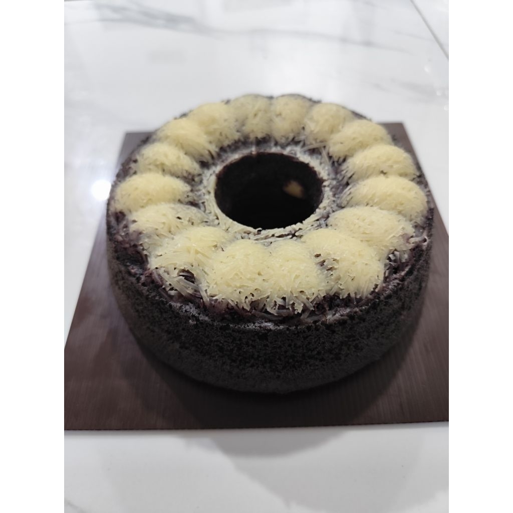 

BOLU KETAN HITAM KEJU LUMER