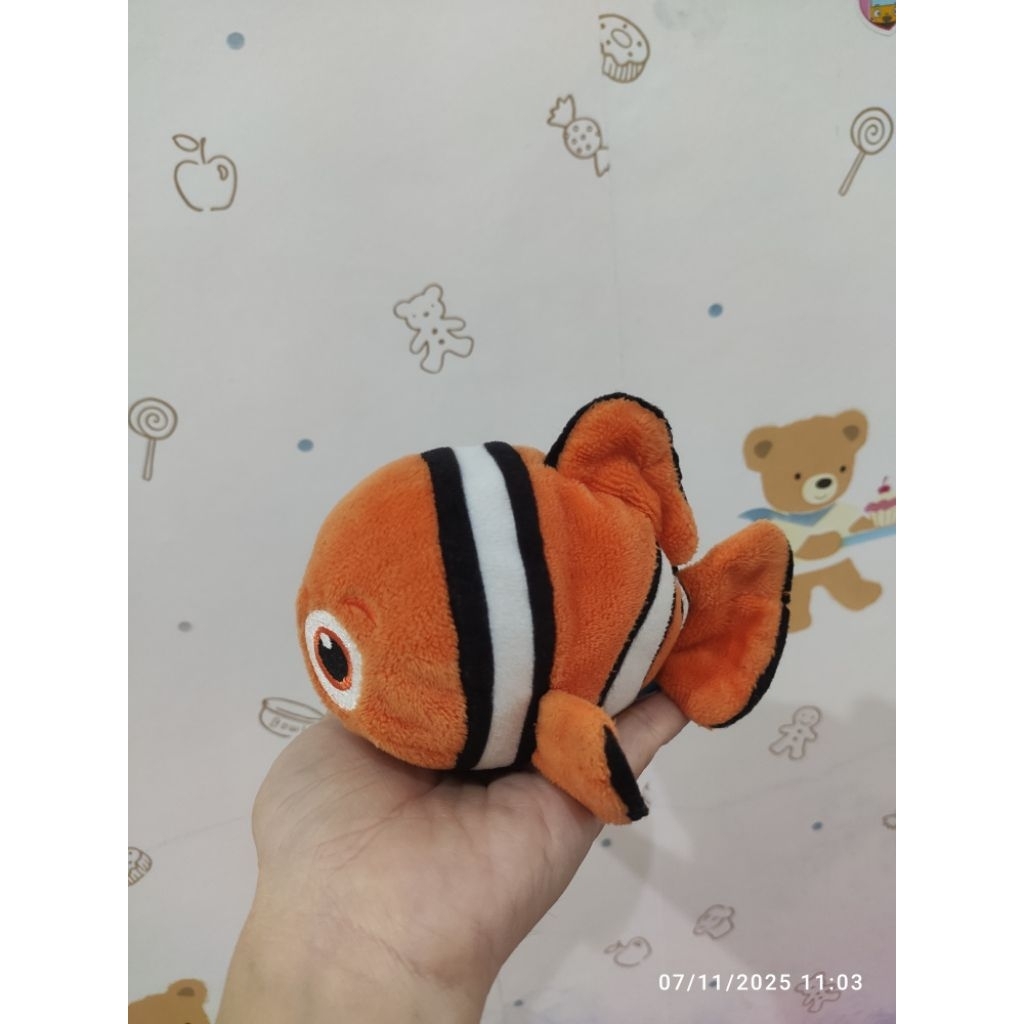 boneka ikan nemo finding  dory