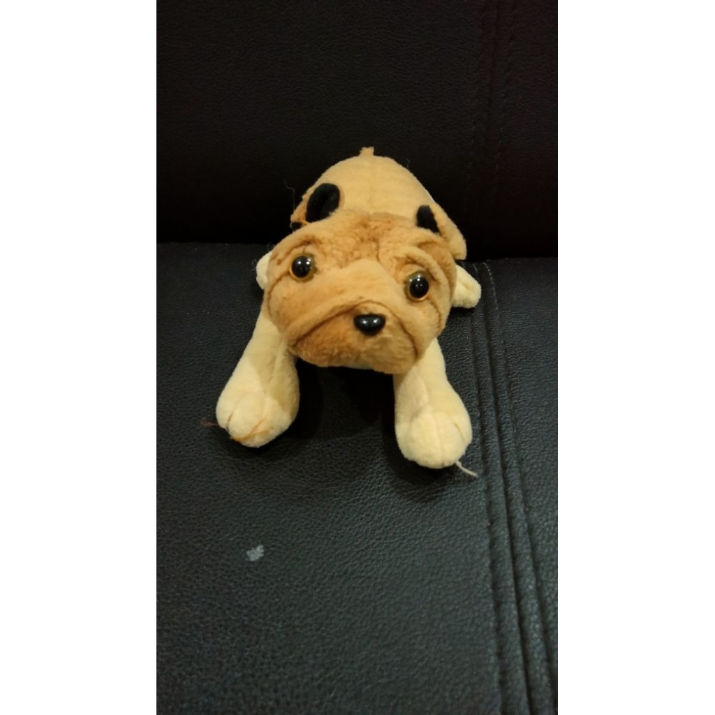 Boneka anjing bulldog