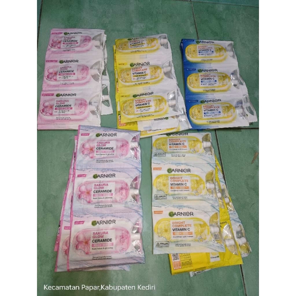 Garnier renteng Cream dan Foam 1 renteng 12 saset