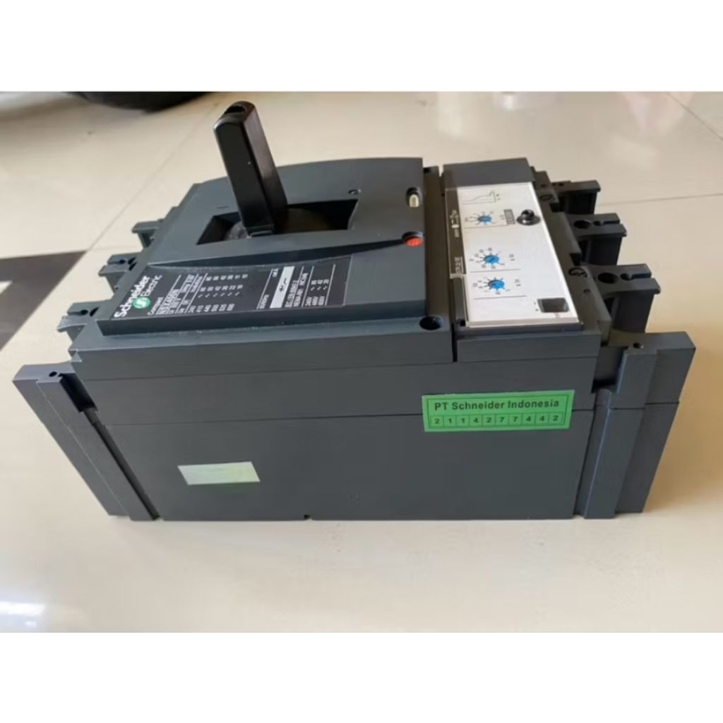 Mccb Nsx 3pase TYPE NSX630N / NSX400N 630A 400A