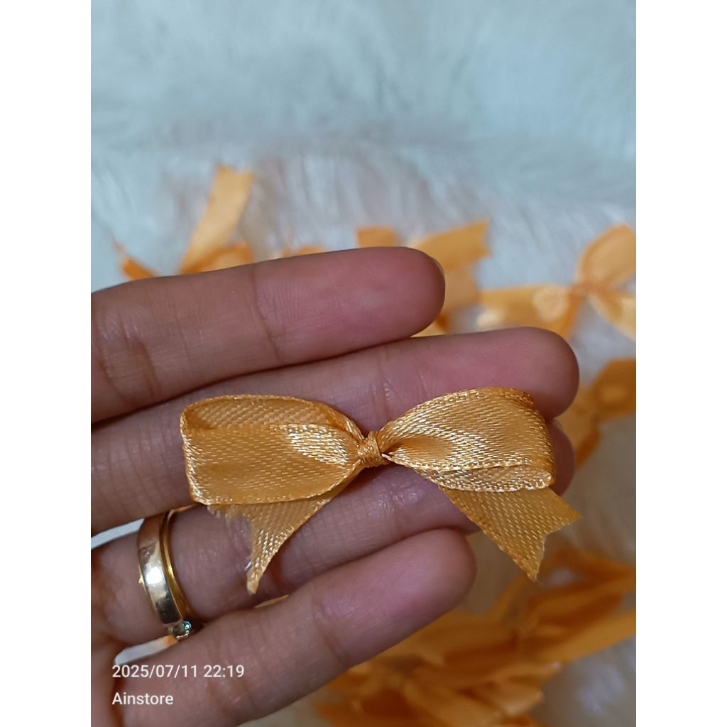 

PITA SATIN 1CM/PITA SOUVENIR/PITA KADO SIAP PAKAI