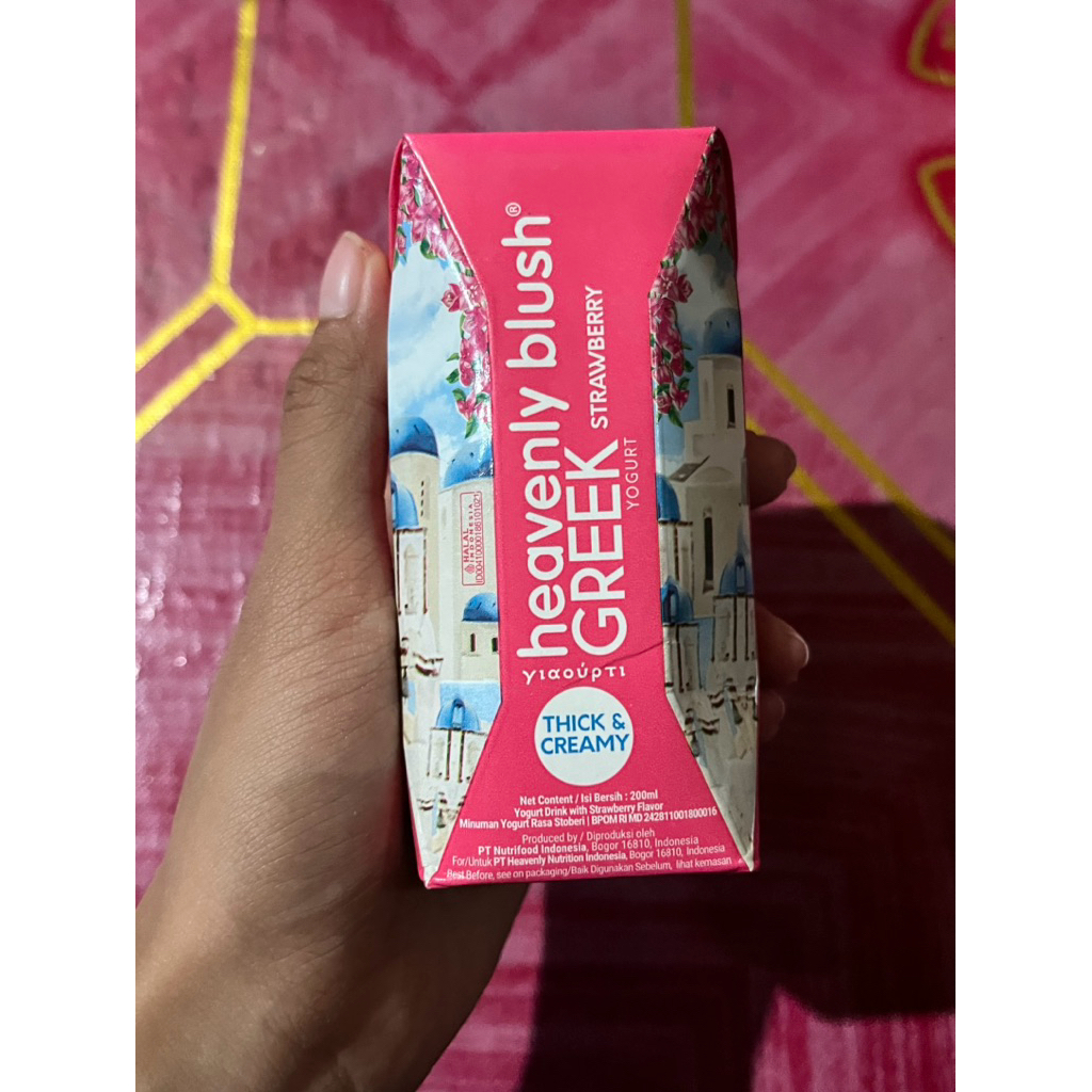 

Heavenly Blush Greek Yogurt Strawberry ukuran 200ml