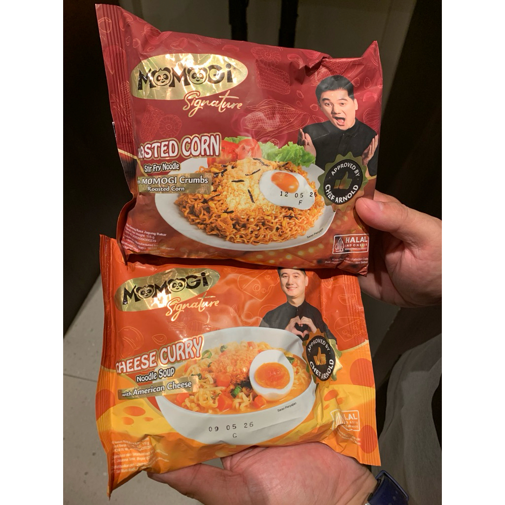 

MOMOGI SIGNATURE NOODLE MIE INSTANT CHEESE CURRY / ROASTED CORN
