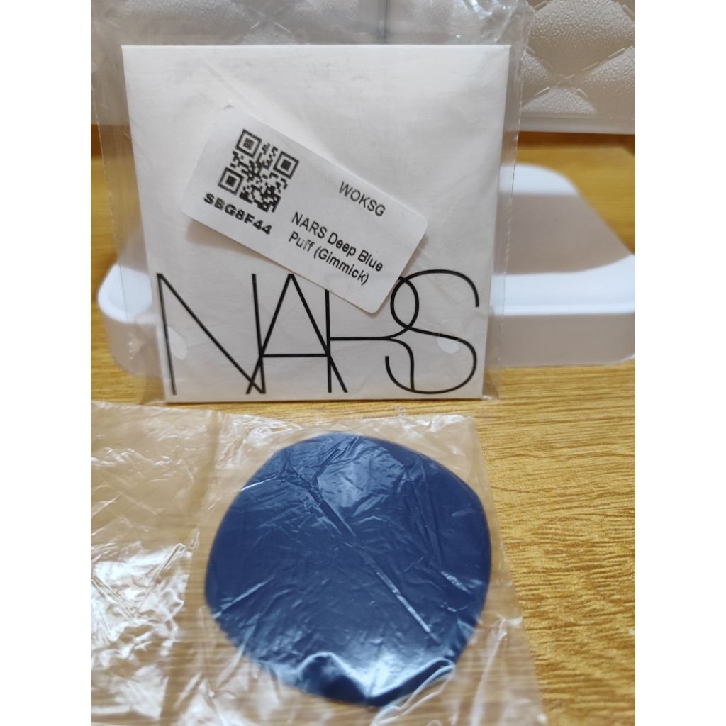 Nars Cushion Puff Deep Blue