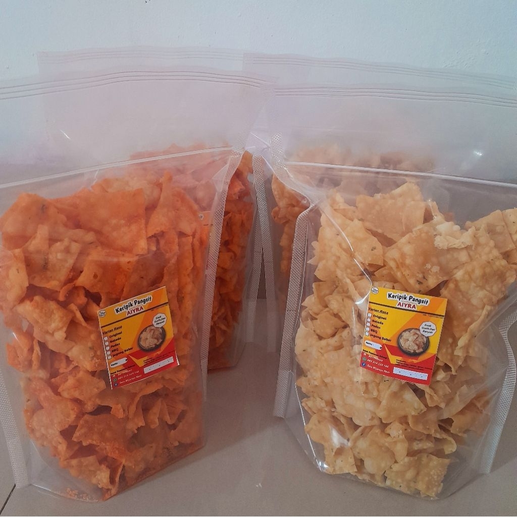 

KERIPIK PANGSIT 500 gram MIX rasa original dan balado TERMURAH