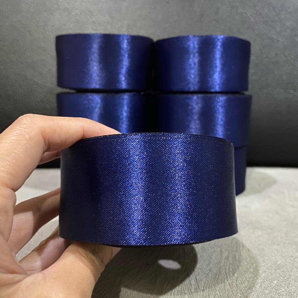 

Ready Stok Pita Satin Maroon dan Navy 4cm (1 roll)