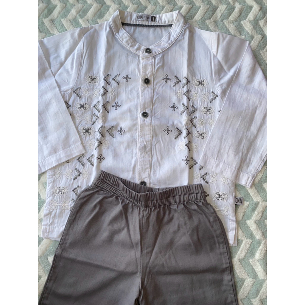 PRELOVED BAJU KOKO ANAK QNA