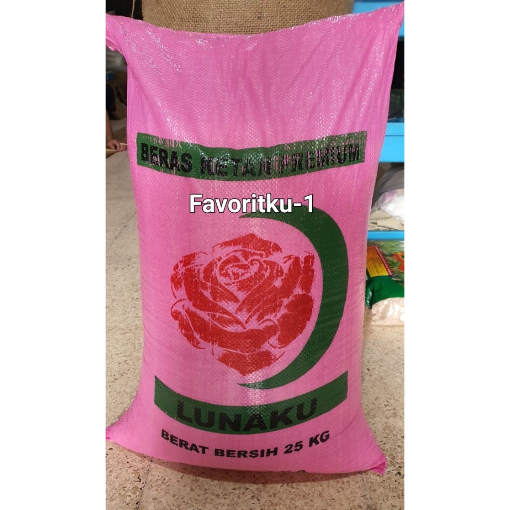 

Beras Ketan Putih Premium LUNAKU 1 Sak = 25 kg. Via Cargo/JNE
