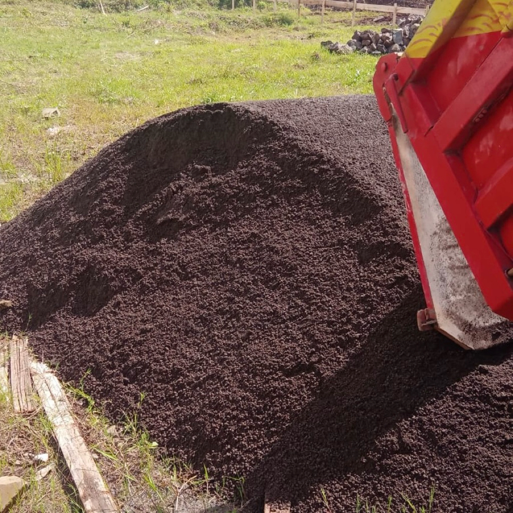 Pasir Pasang Cimalaka Index isi 8 Kubik (Pasir, Split, Batu Belah, Sirtu)