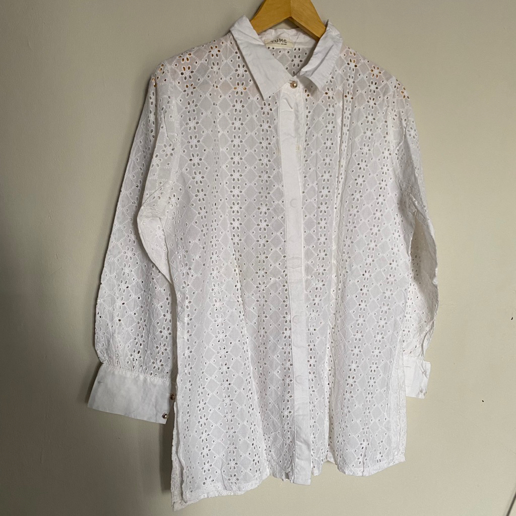 Kemeja katun bolong embroidery preloved