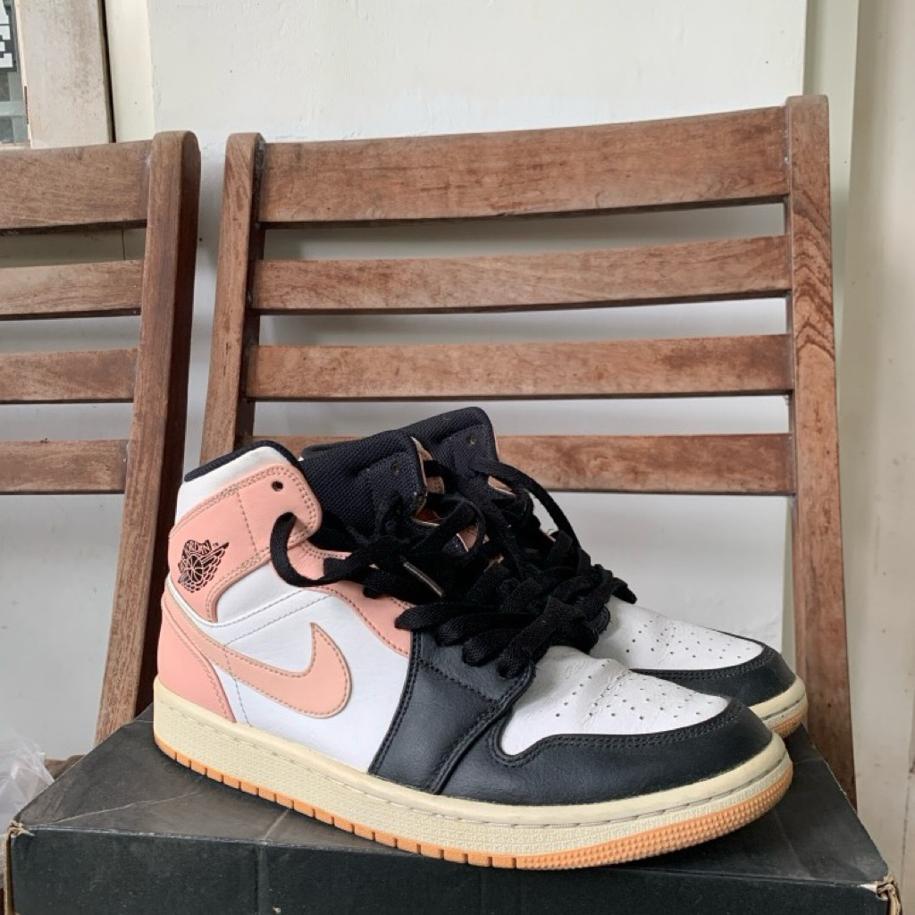 Nike Air Jordan 1 MID Pink & White Second