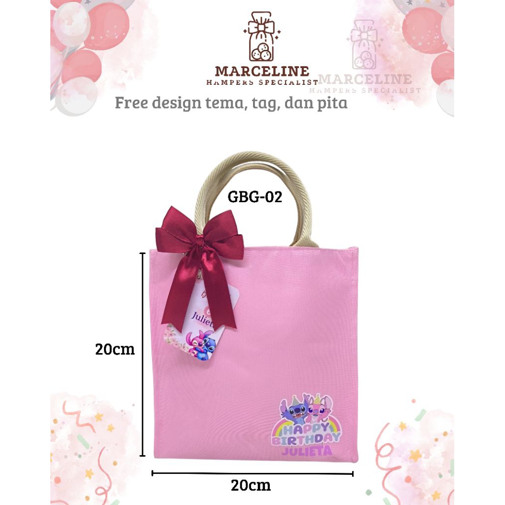 

tas custom nama anak ulang tahun murah, bisa di Kasi nama anak satu satu. ukuran tas 20x20cm.