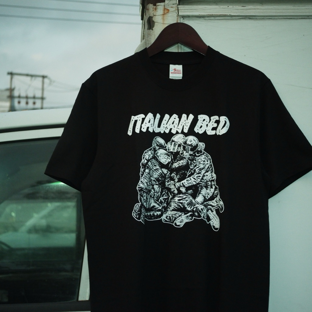 Tshirt ITALIAN BED - VIOLATION OF USAGE POLICE TOUR FONT BK Kaos Band Reguler Official Merchandise
