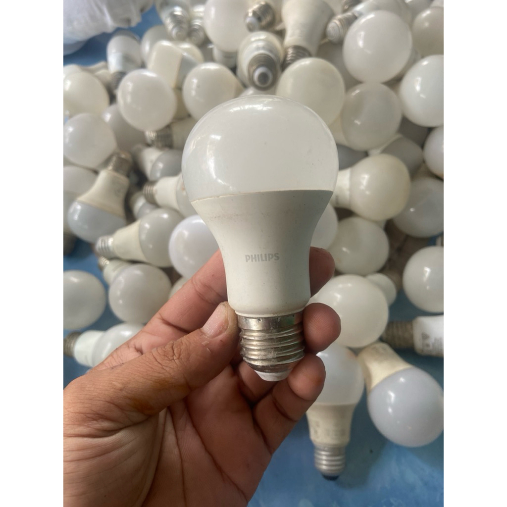 LED OF ( MATI )  PHILIPS BODY RINGAN(AC). BUKAN LAMPU HIDUP INI LAMPU MATI