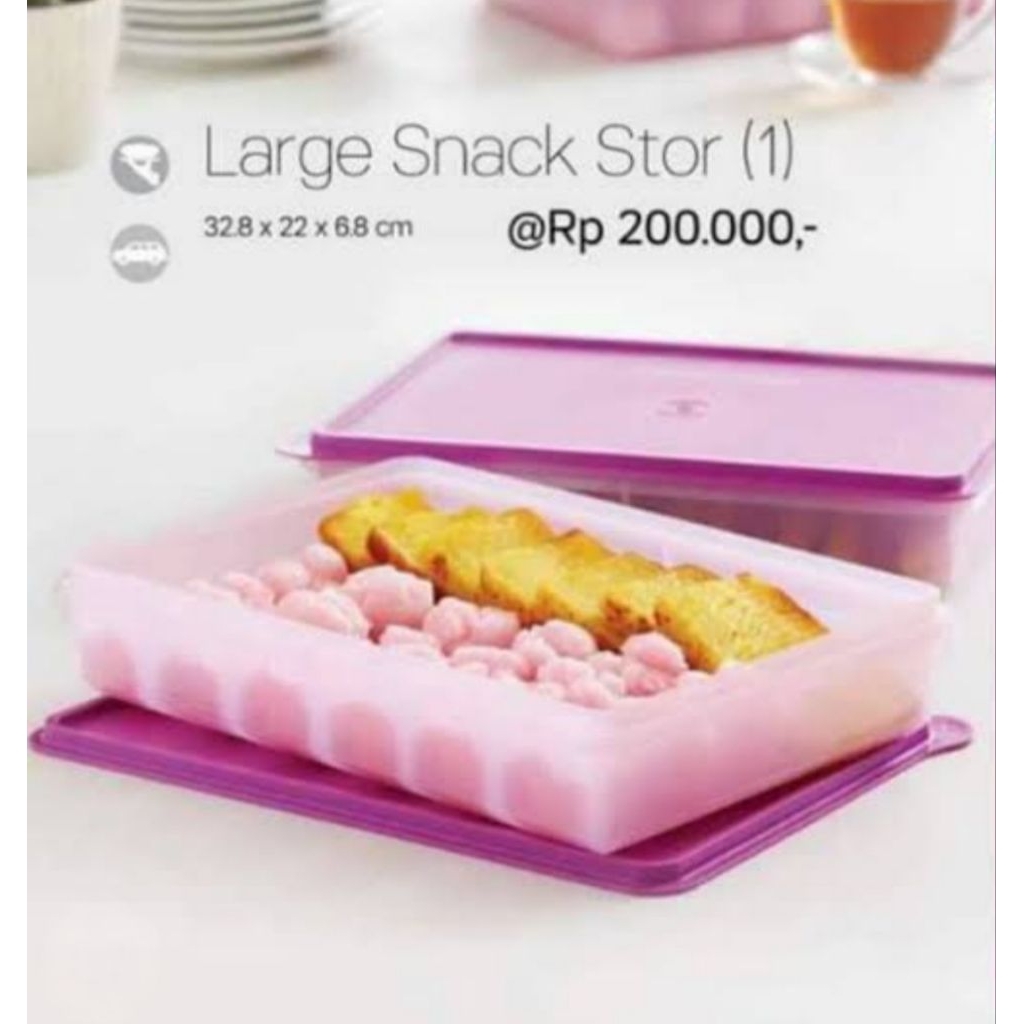 large snack stor