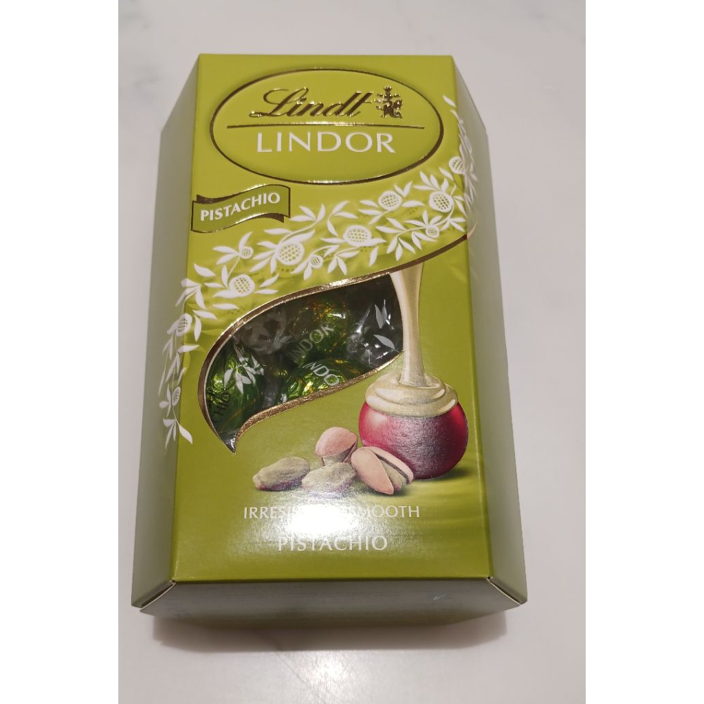 

Lindt Lindor Coklat Pistachio -Coklat Truffle Import