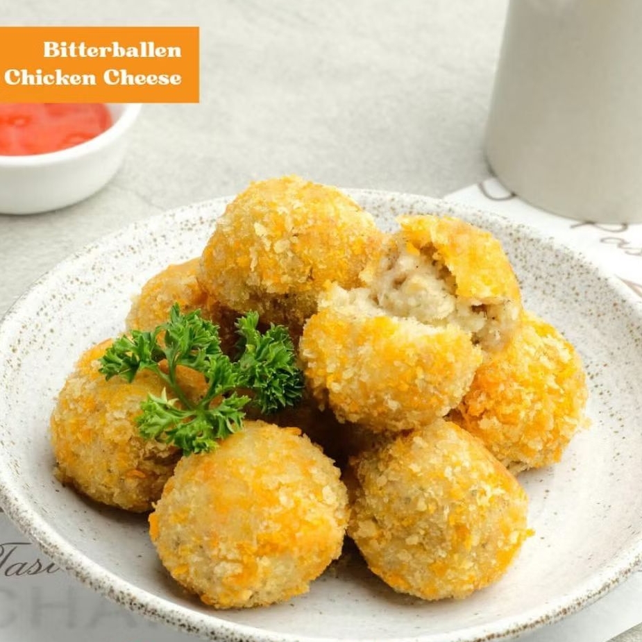 

Bitterballen (NEW : isi 6pcs) NonMSG - FROZEN by SajiandrJenna (FAVORITE Bociiillll !!)