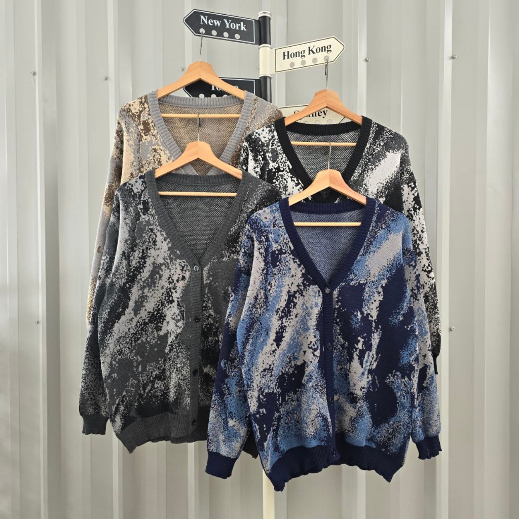 Cardigan Rajut Motif Gradasi Abstrak – Outer Oversize Unisex Streetwear Kekinian