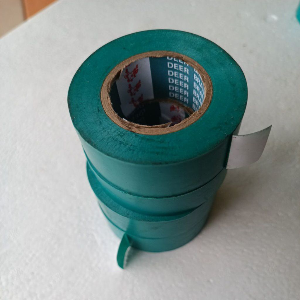 SOLASI LISTRIK WARNA HIJAU