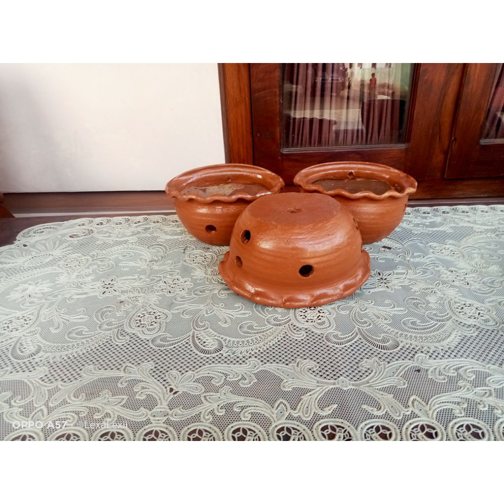 pot tanah liat  anggrek tempel pot tanah liat