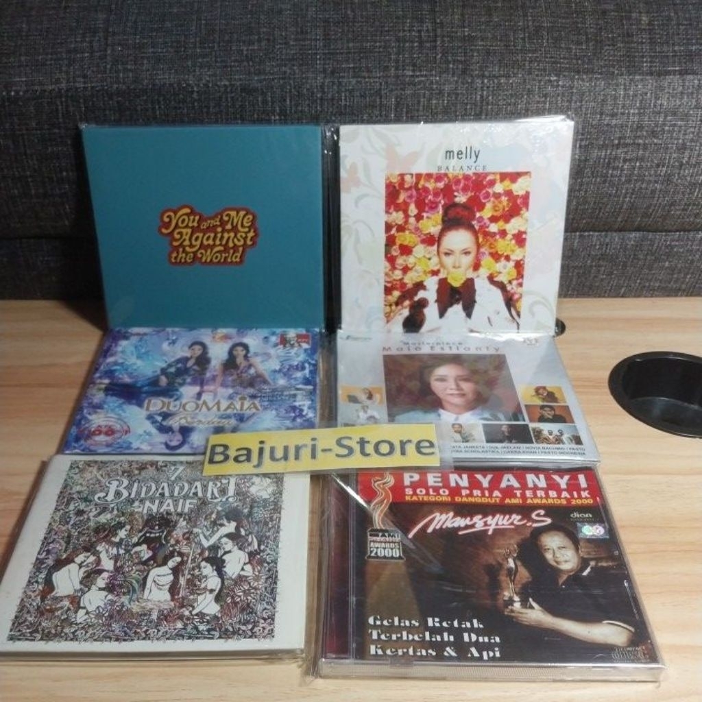 CD "Mocca" "Melly Goeslaw" "Duo Maia" "Maia Estianty" "Mansyur S" "Naif" "Elvy Sukaesih & Mansyur S"