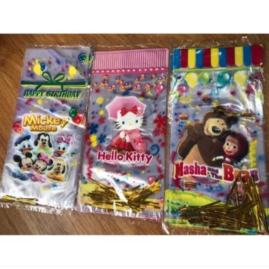 

PP Plastik Ulang Tahun 35x18cm/ Bingkisan Snack Karakter + Tali Pita.