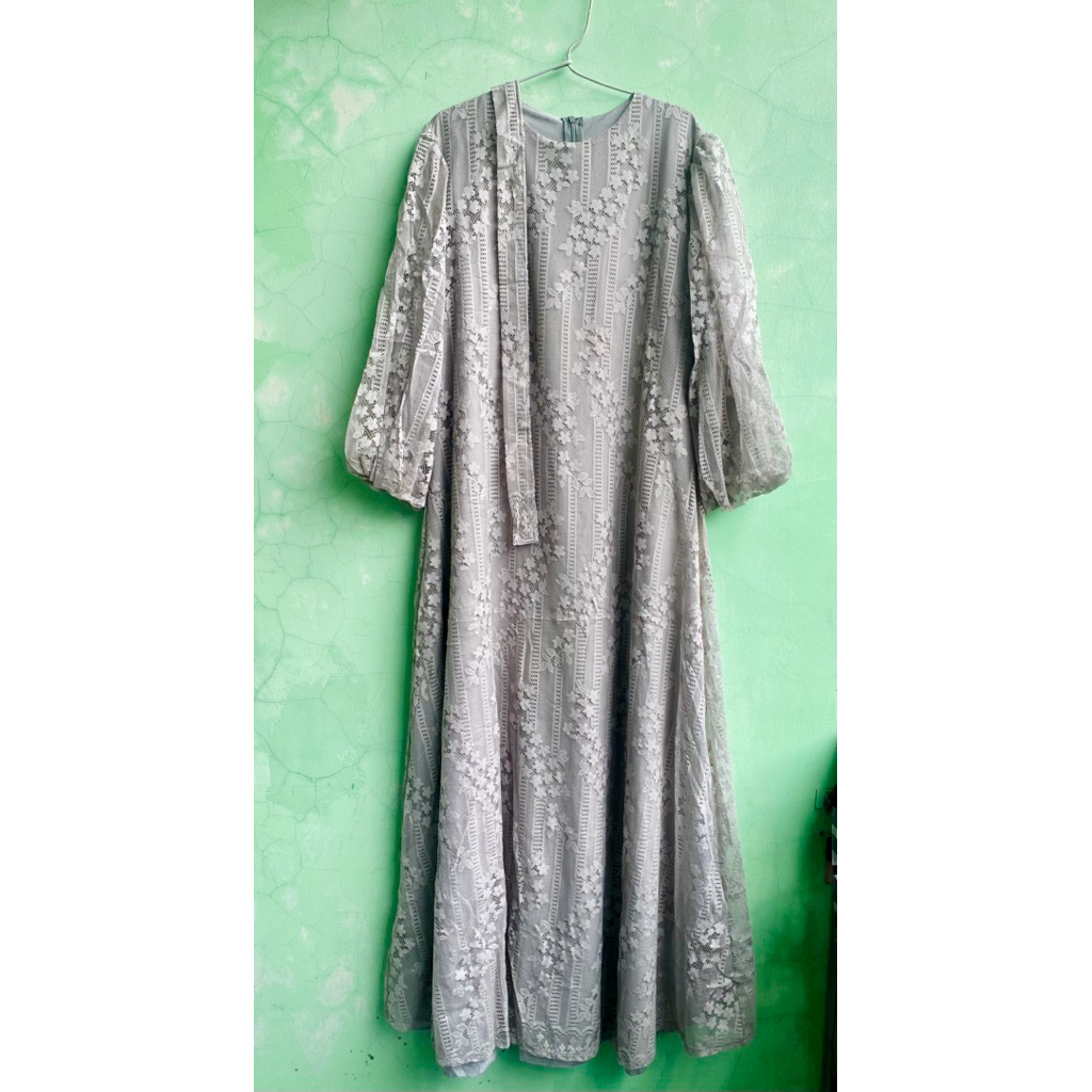 Gamis dress brukat lembut warna Abu-abu