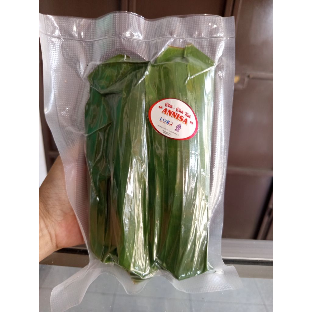 

ULEN / ULI KETAN ANNISA KHAS TASIKMALAYA