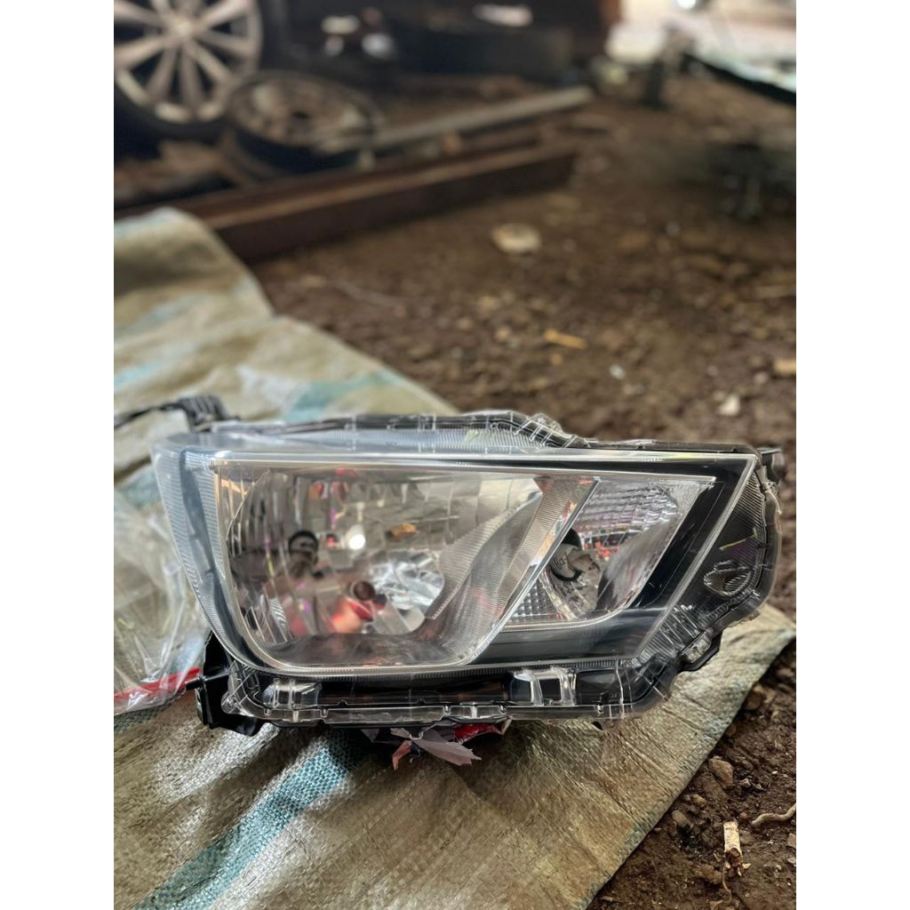headlamp ayla RH 2023 2024