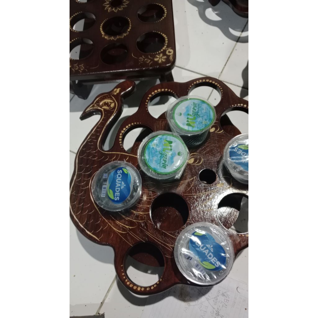 tempat aqua gelas kayu jati