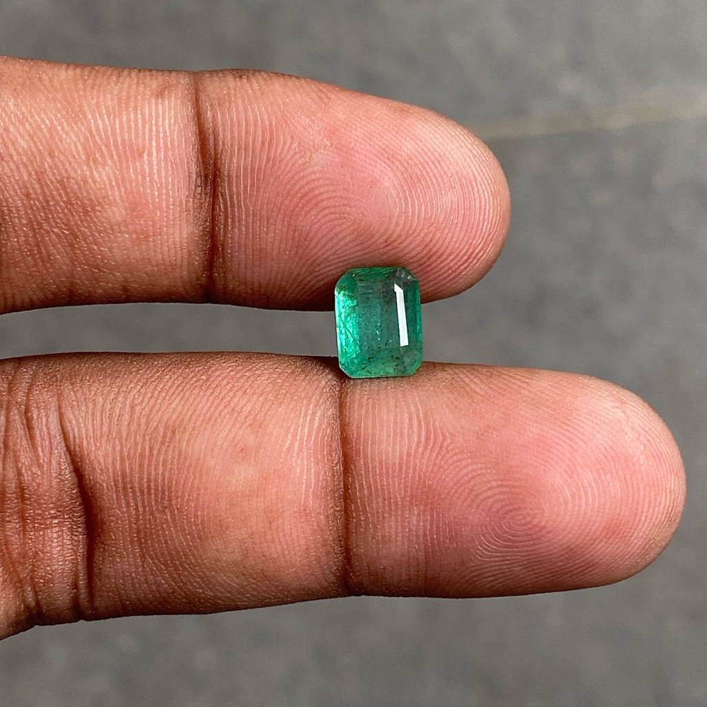 Natural Emerald Beryl Jamrud Asli Batu Zamrud octagon Shape dim 8.5x6.5x3.5