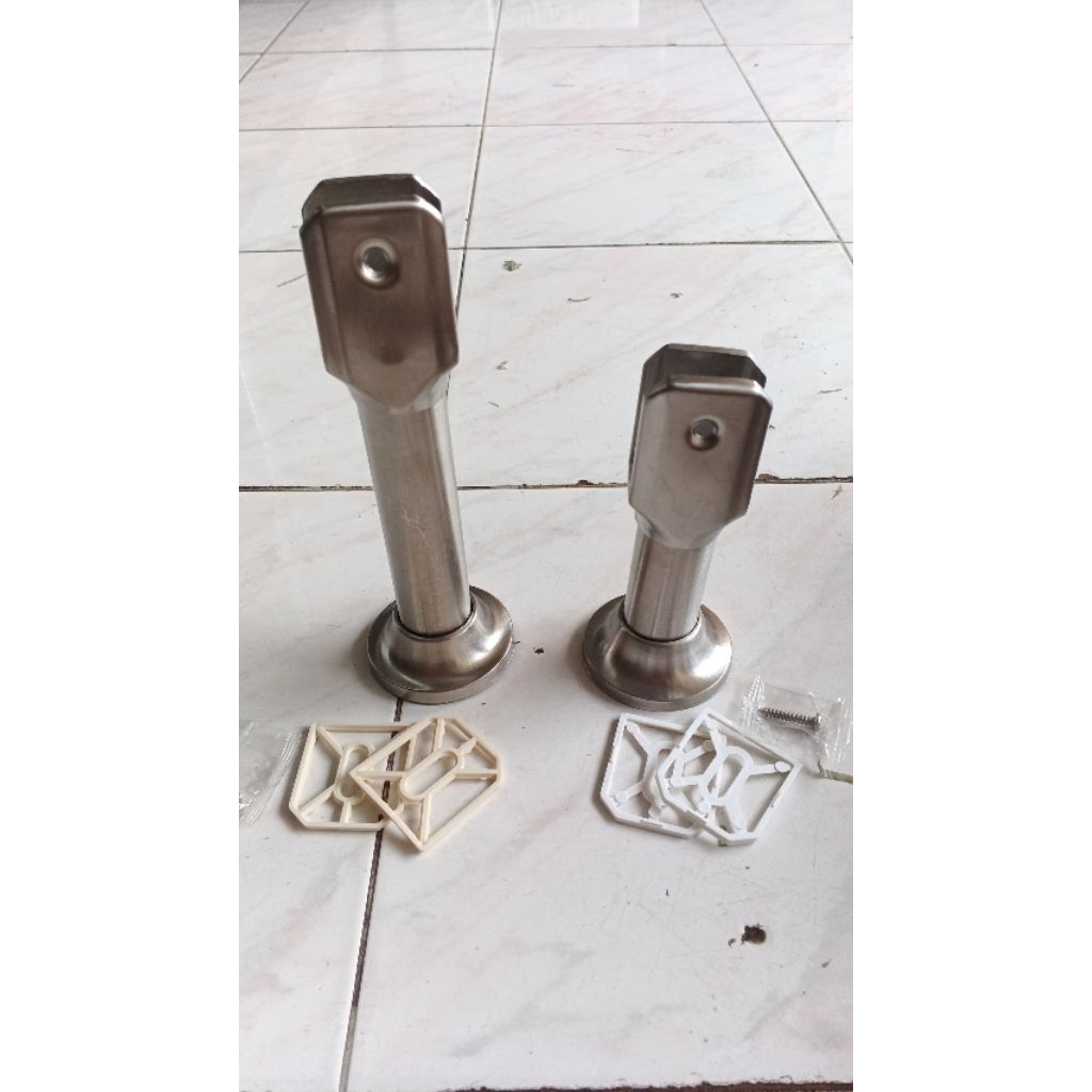 Kaki Partisi Toilet Cubicle Stainless 304
