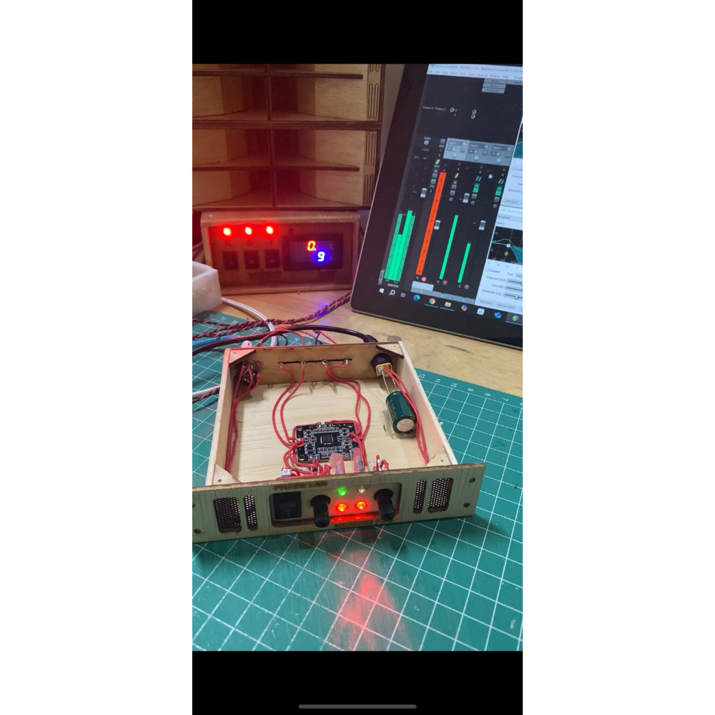 Power Ampli Amplifier Mini 12volt PAM 8610 Cocok Buat Sound Miniatur ( BELUM TERMASUK ADAPTOR 12V )