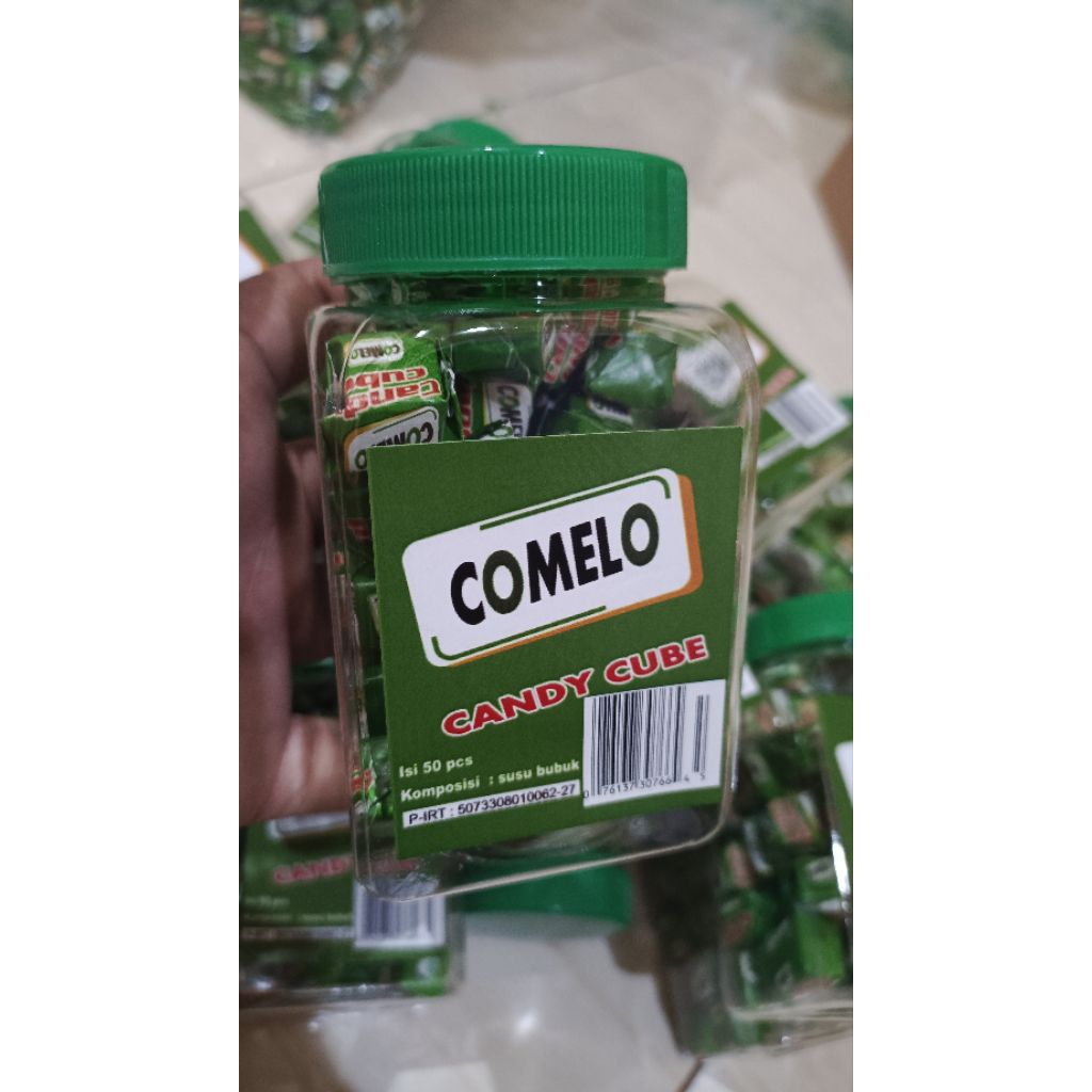 

Comelo Candy Cube Botol isi 50 Pcs