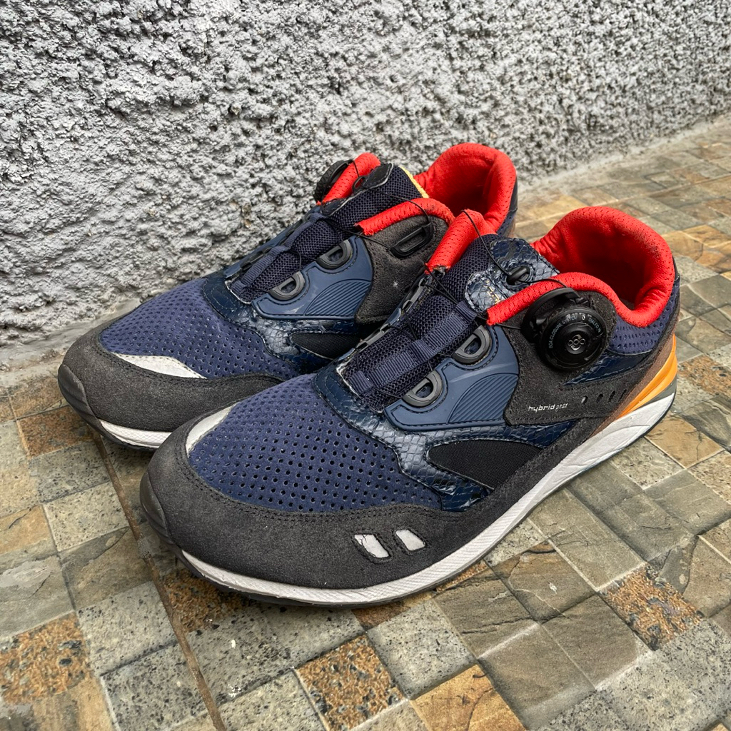 Sepatu Outdoor K2 FLYWALK