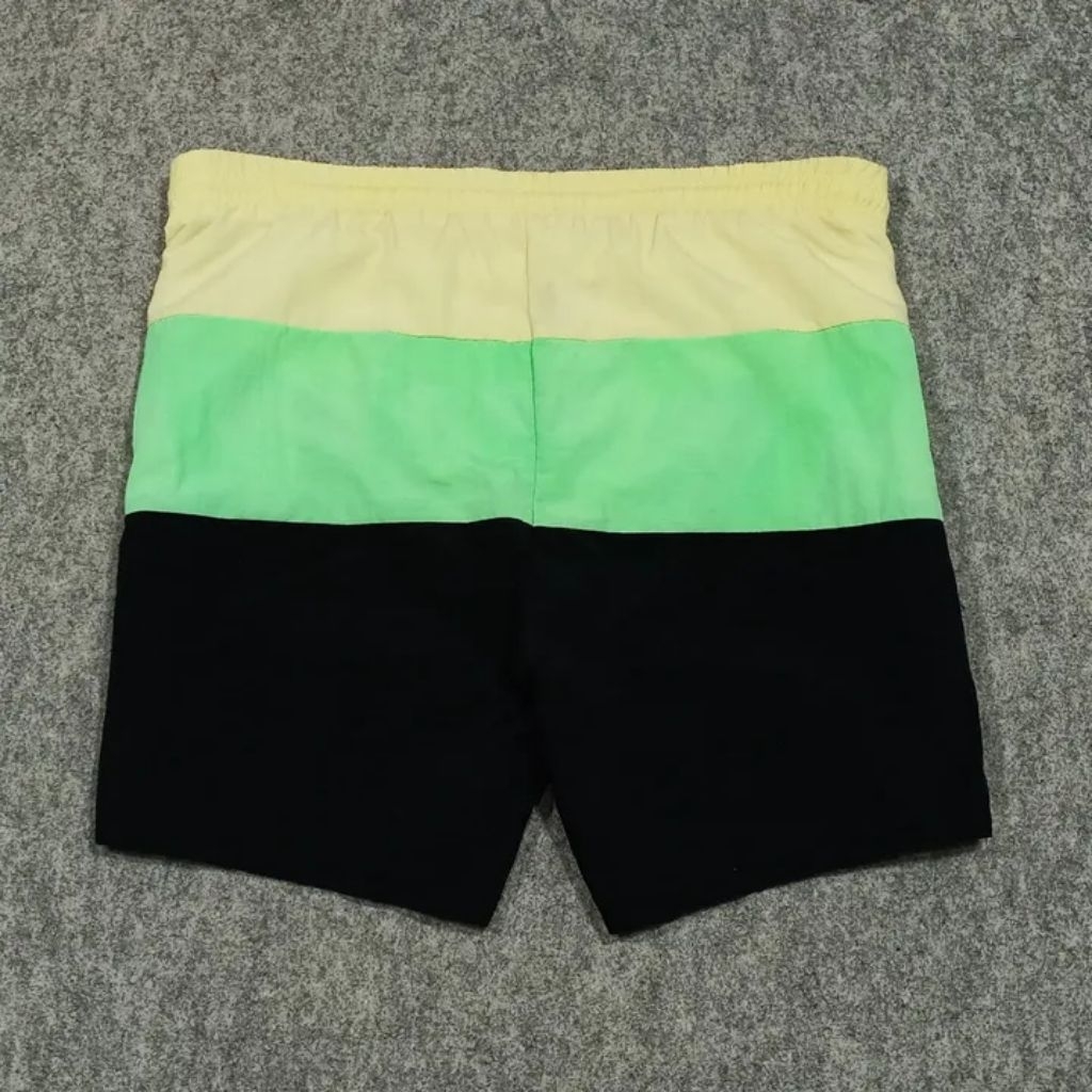 celana pendek pria BLACK YAK size 34 second