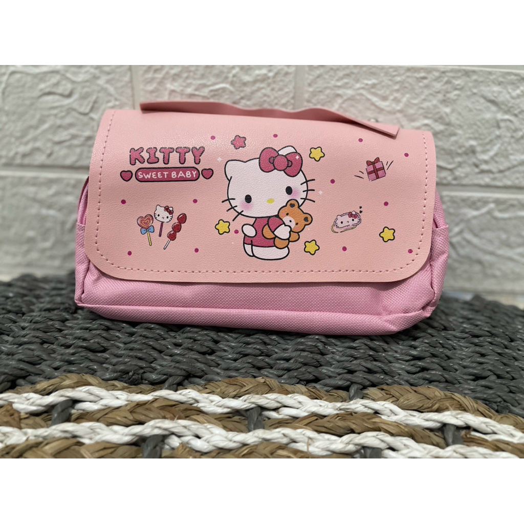 

Tempat pensil sanrio hello kity bahan kanvas