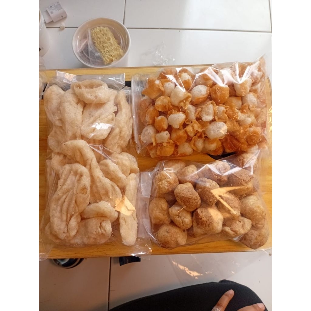 

paketmix3variansiomay250gr+batagortahu25pcs+cuankilidah25pcs