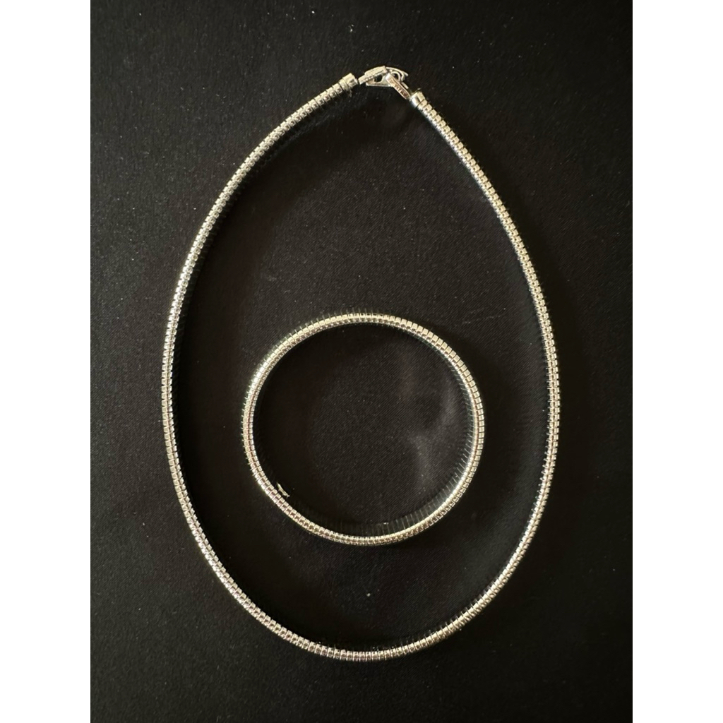 Monet Omega Chain Silvertoen Set Bracelet & Necklace