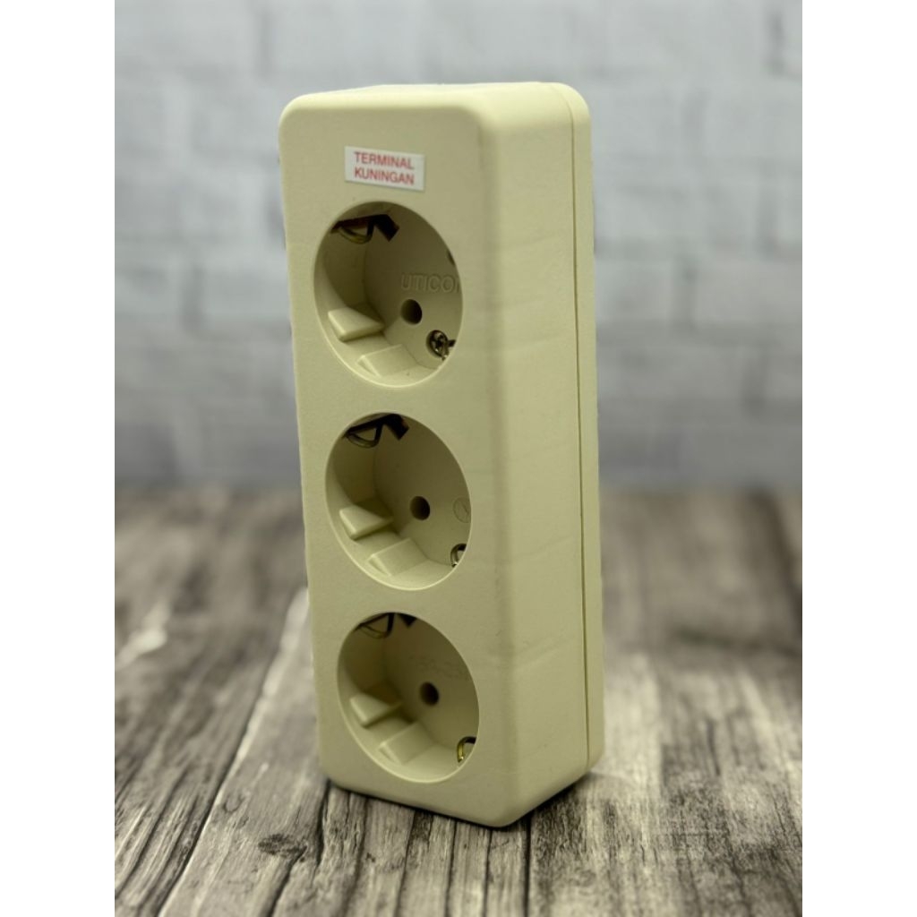 Uticon stop kontak / terminal kuningan / colokan 3 lubang