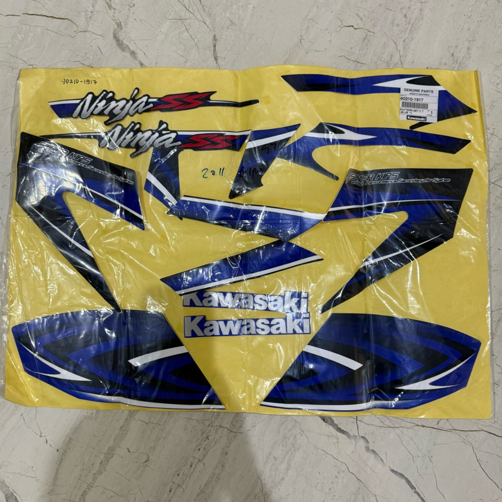 Stiker Motor Kawasaki ninja SS original